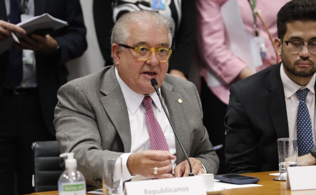 Comissão aprova programa para modernizar e valorizar a produção de gesso no Brasil